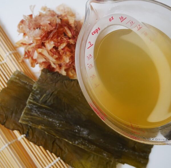 How to make Awase Dashi（Japanese soup stock）だしの作り方