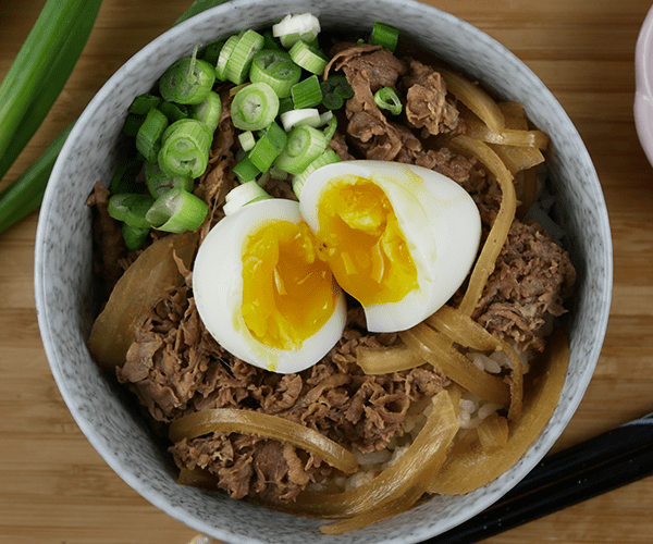 Gyudon Recipe ( 牛丼 – Japanese beef bowl)