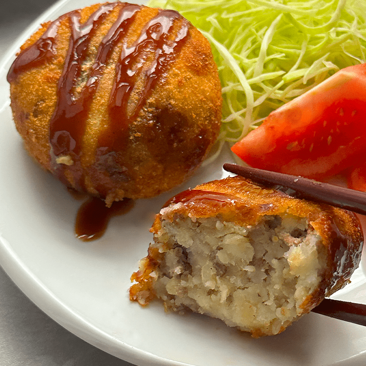Korokke ( コロッケ – Japanese Meat and Potato Croquette)