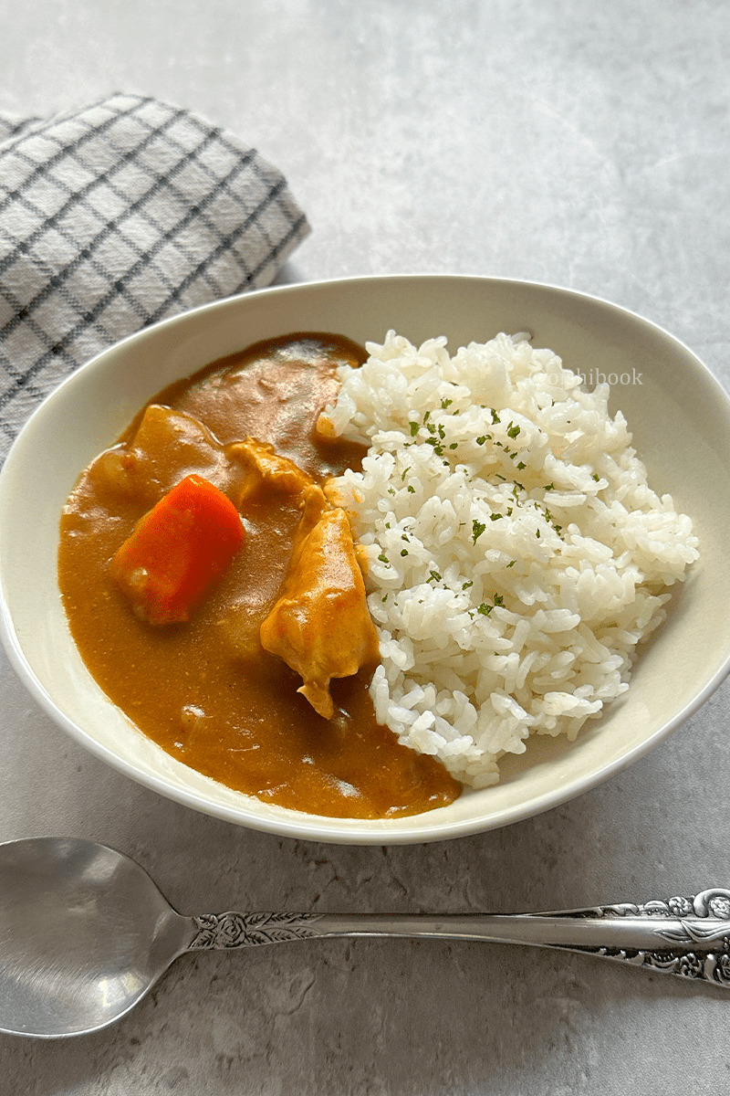 Basic Japanese Curry Recipe with Roux (カレー)