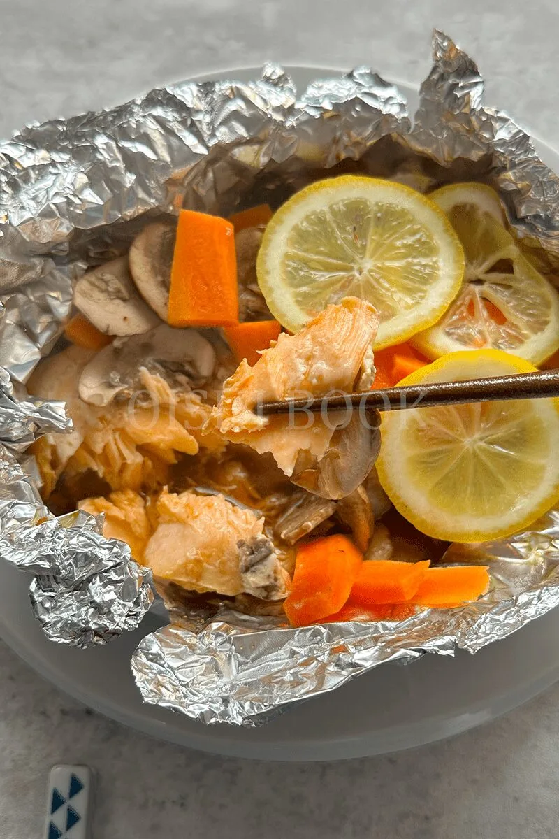 How to make foil wrapped salmon