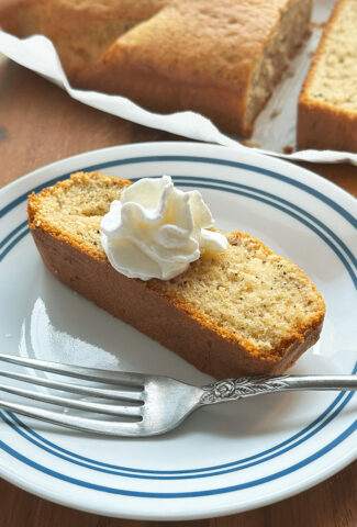 Easy and Tasty earl gray pound cake